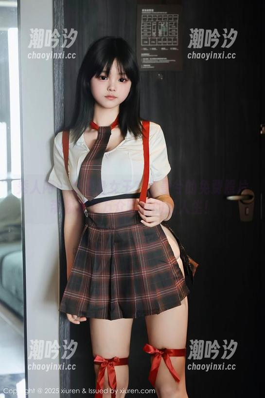 秀人网 - 想变身女王？苏曼兮的免费照片带你开启万众瞩目的新人生！