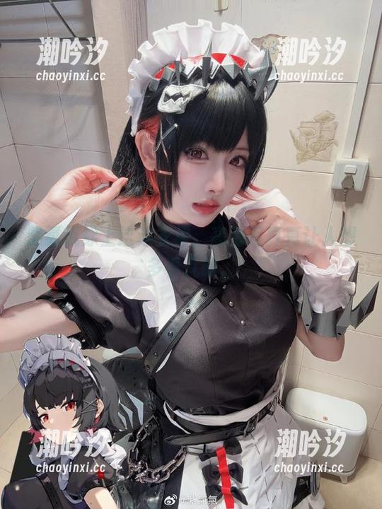 紫氯氯 紫氯氯穿上这连衣裙,高清写真真让人想多看几眼。