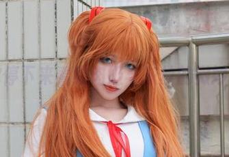 偶尔停下来看绞肉姬与灰丝的微妙互动