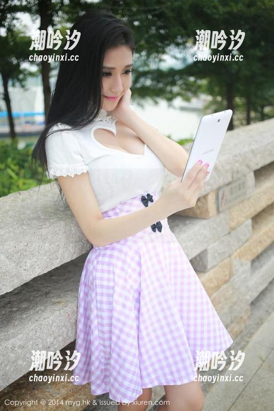 美媛馆 - 潘娇娇画像中的女仆，这一撒娇，我完全无法自拔，不知道该怪她还是自己。