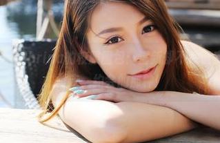 美媛馆 – 许诺sabrina的校服图包：清新却不失俏皮，适合闭眼拿走、约会的那种！