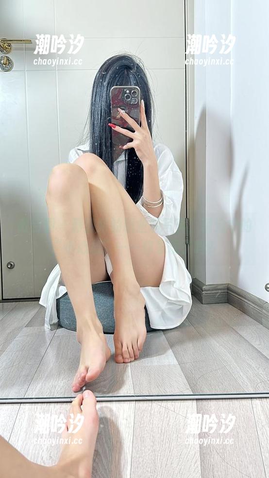 微密圈 - 聂傲娇的职业装写真，精选中的“小心机”——你发现了吗？