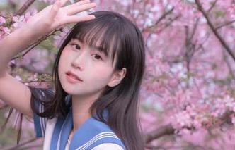 萌芽儿o0的丝袜作品，轻松得我都想投降给这双腿…
