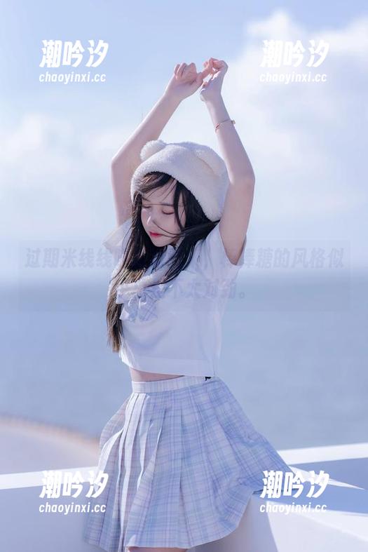 过期米线线喵最新图集，棒棒糖的风格似乎总是不太对劲。