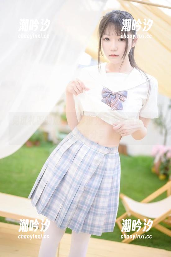 见过礼服的迷人，却没见过香草喵露露这样玩转图集分享的！